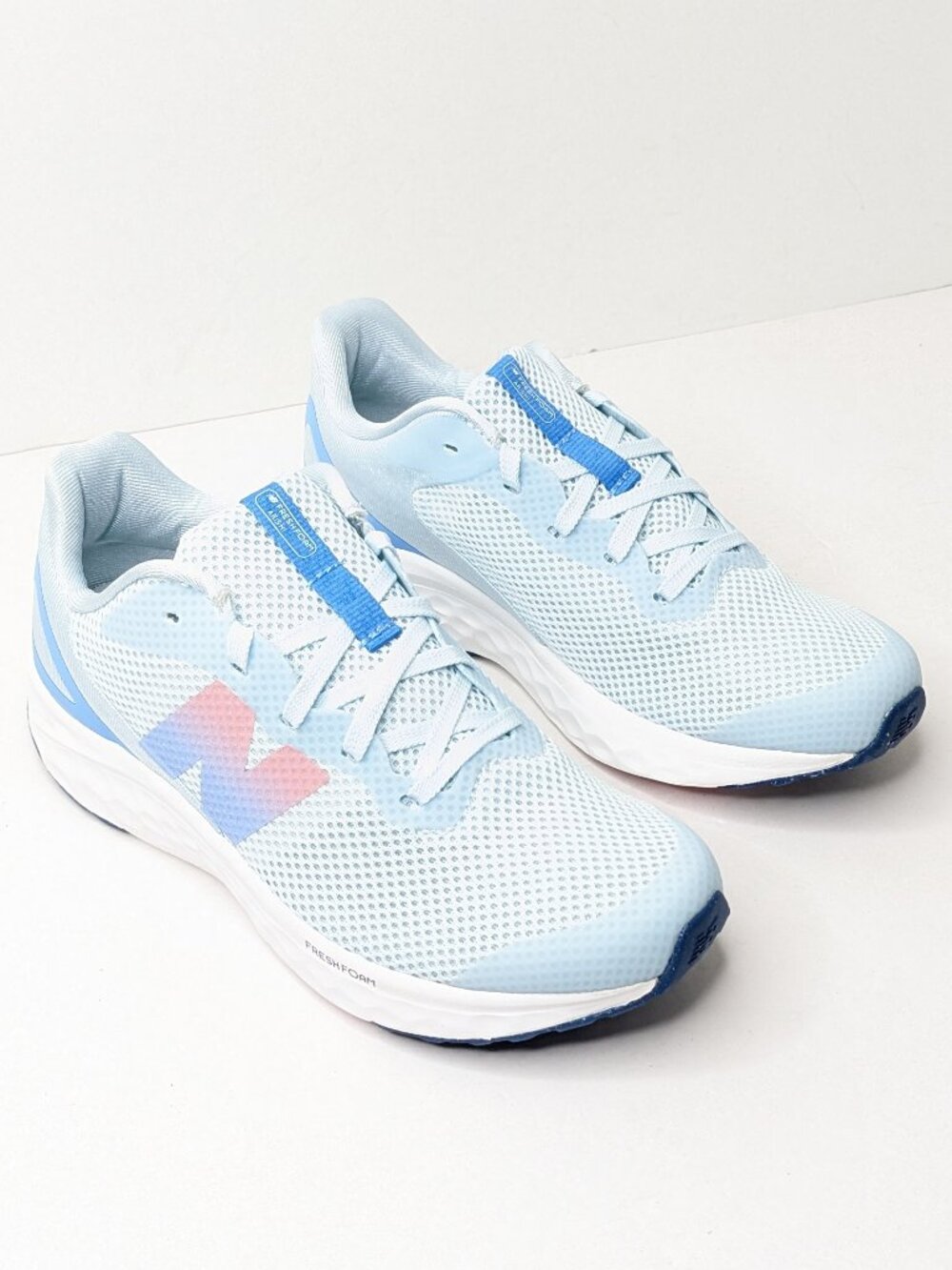 New Balance Fresh Foam Arishi V4 Athletic Sneakers Blue Big Kids 4